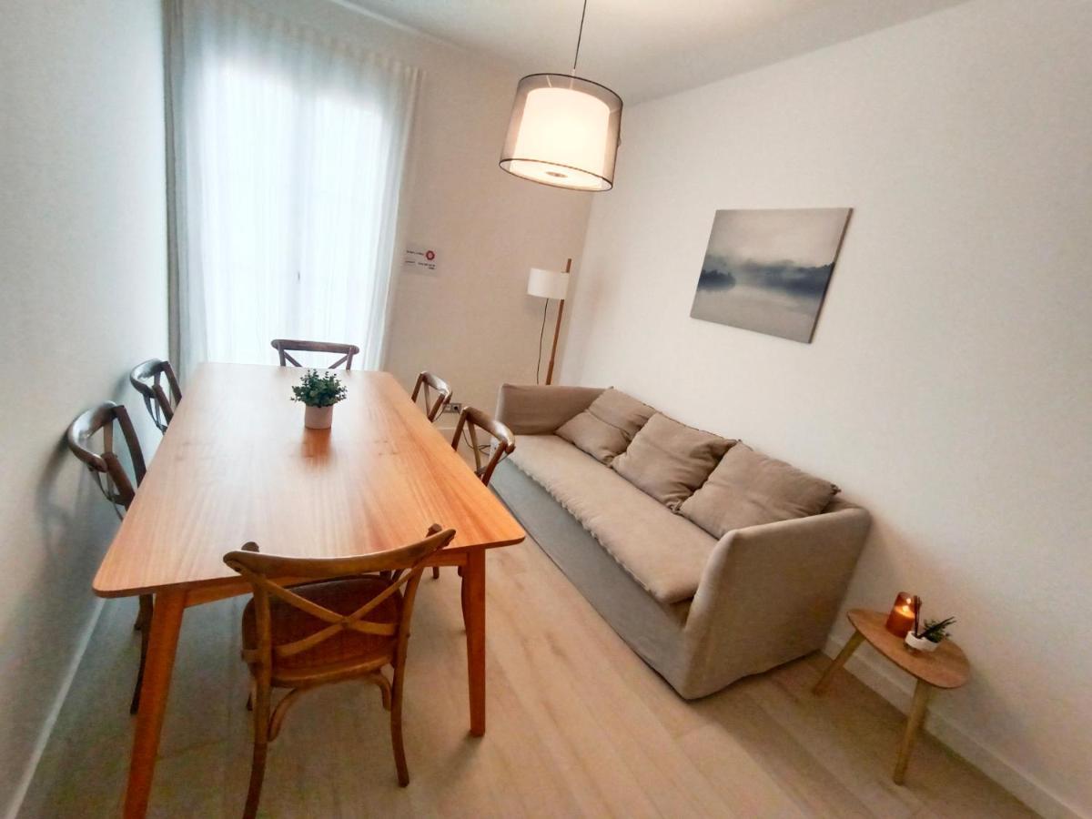By Plaza Universidad Rooms Barcelona Luaran gambar